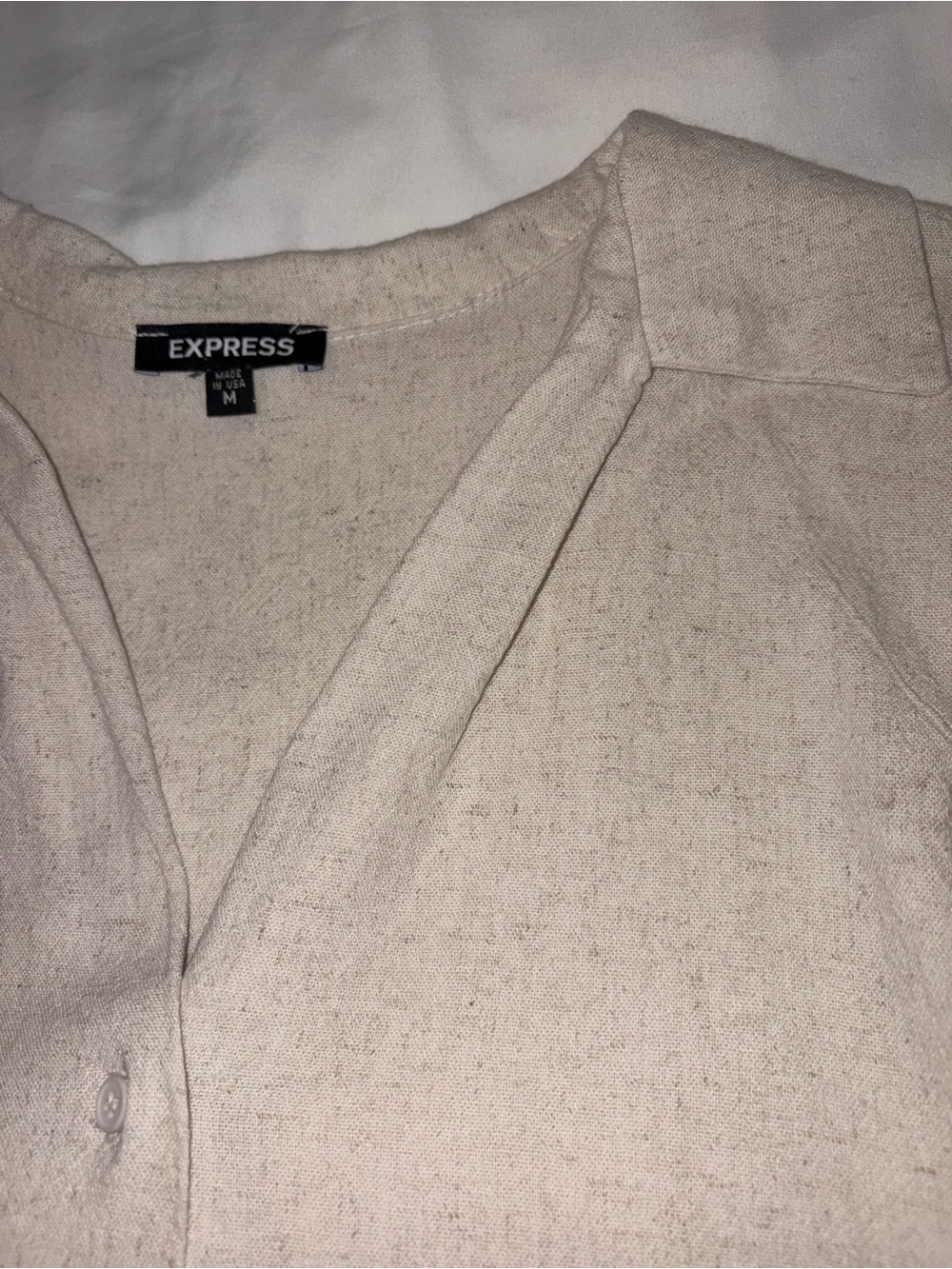 Express Linen Blouse 🤍 - Picture 3 of 7